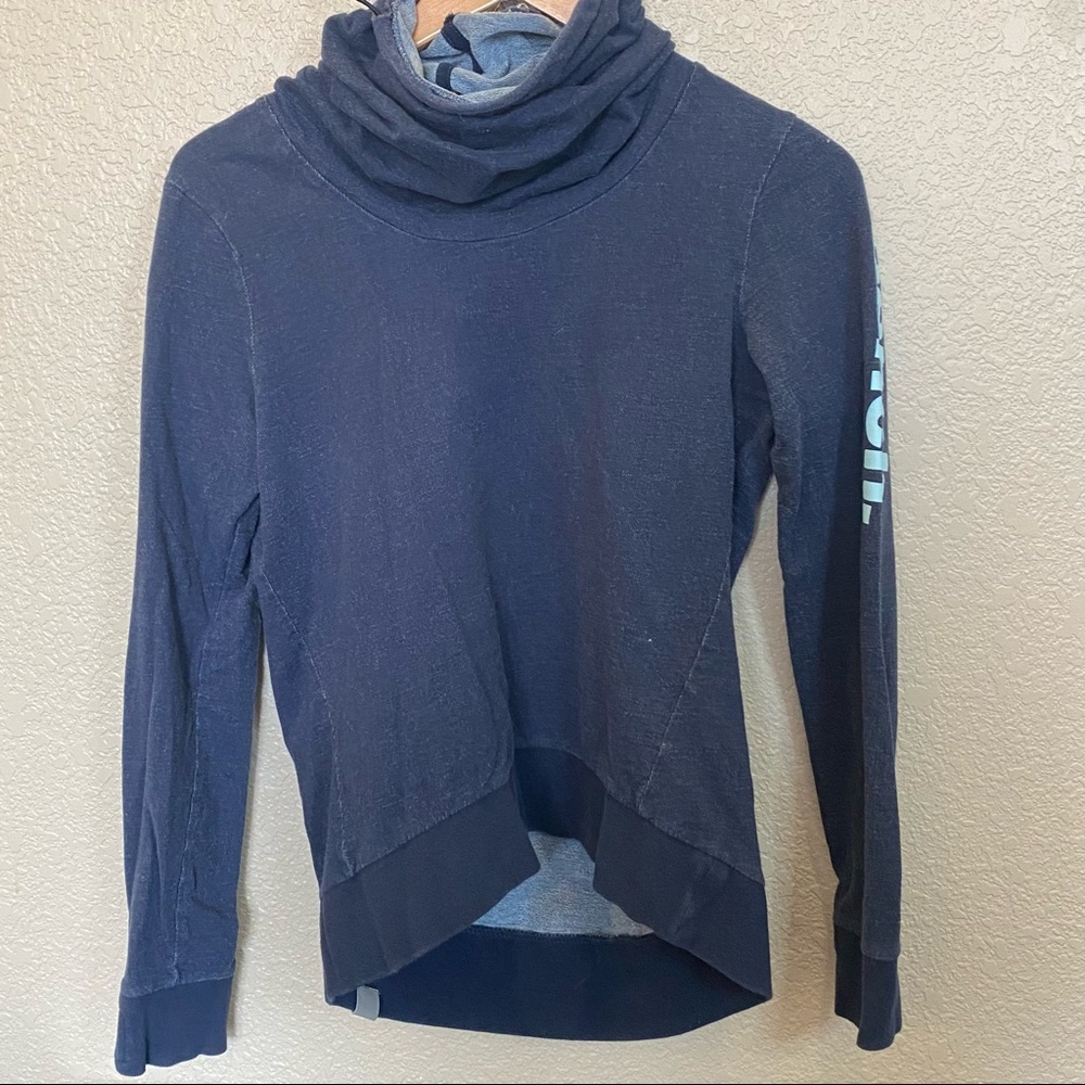 Bench sweater sweatshirt funnel neck turtle multipurpose city clothing medium